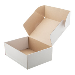 Postai ajándékdoboz M, fehér