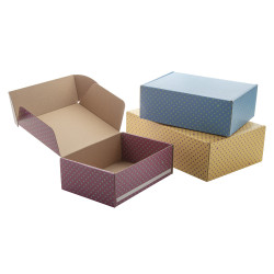 Postai ajándékdoboz M, fehér