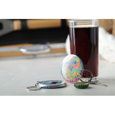 Kör alakú sörnyitó hűtőmágnessel