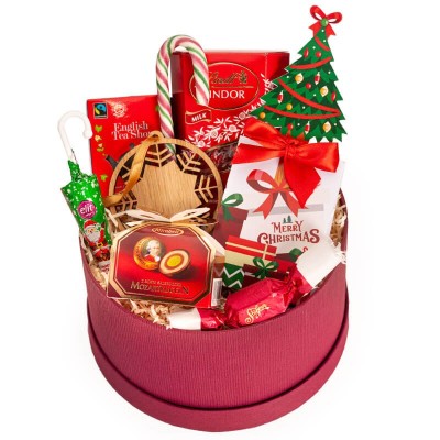 FENYŐFA - bőséges ünnepi ajándékcsomag