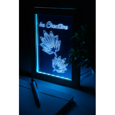 Woodiframe LED-es trófea