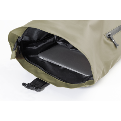 Cubitt RPET vízálló műbőr hátizsák  laptop (15") rekesszel, fényvisszaverő csíkkal